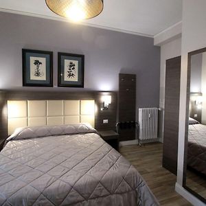 Family Private Bathroom Twin Room